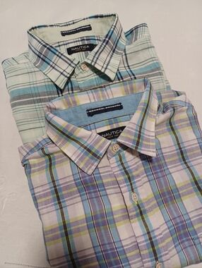 Bundle Of 2 Nautica Men's Short Sleeve Shirts- Size L